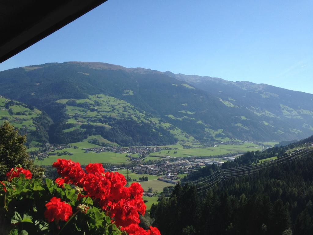 Gastehaus Rieser Hotel Ried im Zillertal Exterior photo
